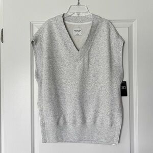 Abercrombie oversized V-neck sweater vest